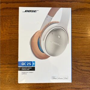 Bose QC25 White and Silver Headphones